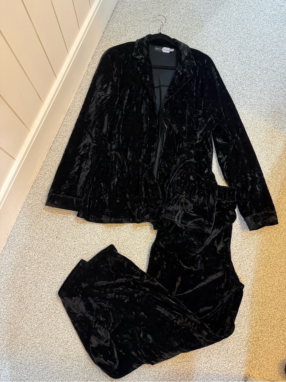 Piper & Scoot Velvet Set